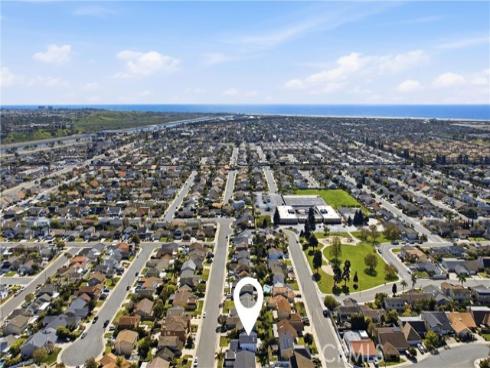 20621  Reef   Lane, Huntington Beach, CA
