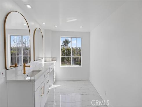 19282  Torreypines  , Huntington Beach, CA