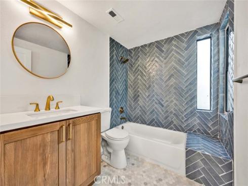 16960  Algonquin  3-204 , Huntington Beach, CA