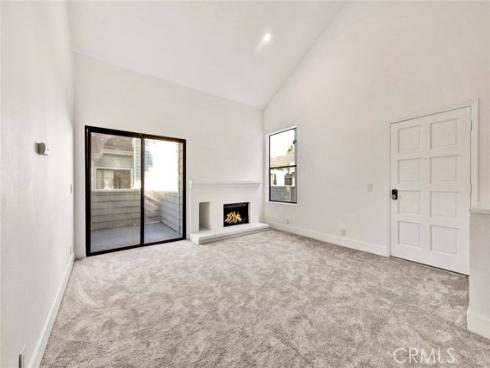 16960  Algonquin  3-204 , Huntington Beach, CA