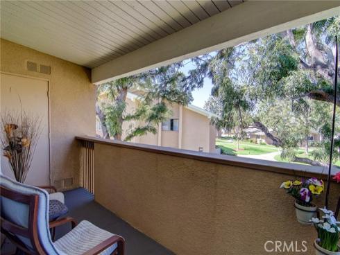 8788  Coral Springs  207F  Court, Huntington Beach, CA