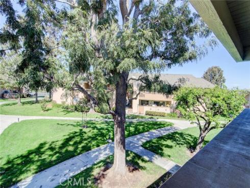 8788  Coral Springs  207F  Court, Huntington Beach, CA