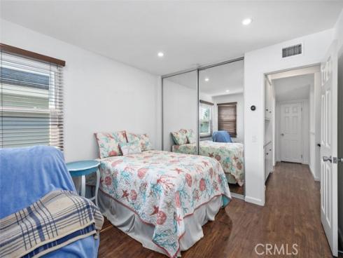 3581  Aquarius  , Huntington Beach, CA