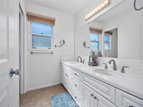 3581  Aquarius  , Huntington Beach, CA