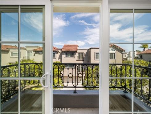 19275  Meadowood Circle  , Huntington Beach, CA