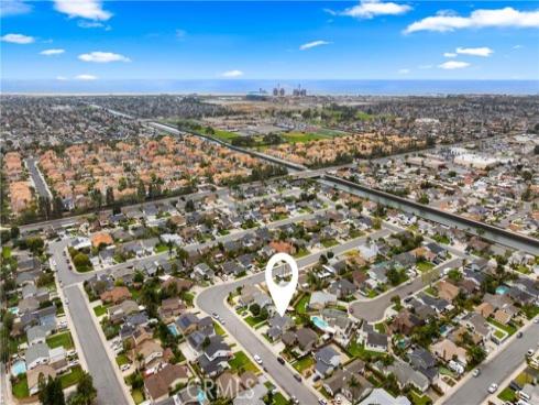 20851  Lancelot   Lane, Huntington Beach, CA