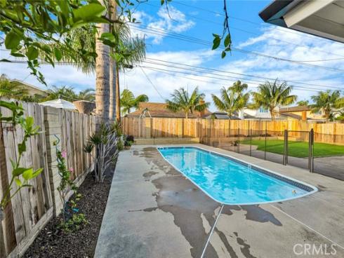 9301  Portsmouth   Drive, Huntington Beach, CA
