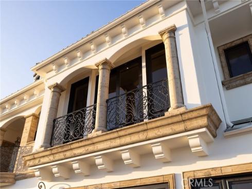 16111  Santa Barbara   Lane, Huntington Beach, CA