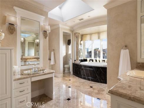 16111  Santa Barbara   Lane, Huntington Beach, CA