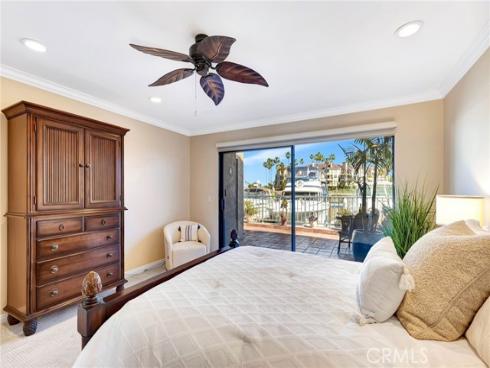3207  Moritz  41  Drive, Huntington Beach, CA