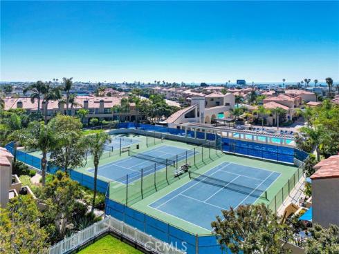 3207  Moritz  41  Drive, Huntington Beach, CA
