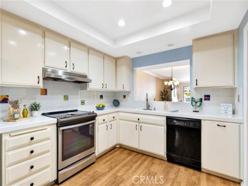 3207  Moritz  41  Drive, Huntington Beach, CA