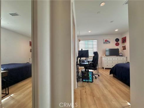 5721  Windbourne  , Huntington Beach, CA