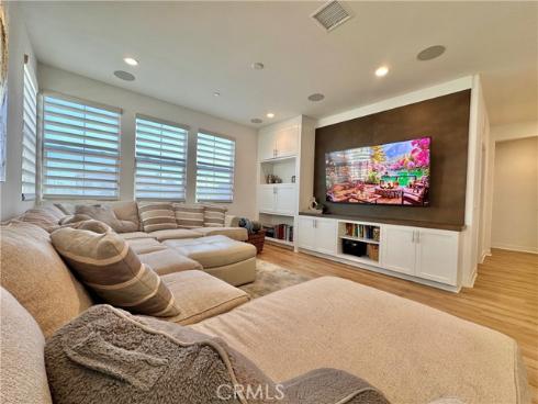 5721  Windbourne  , Huntington Beach, CA