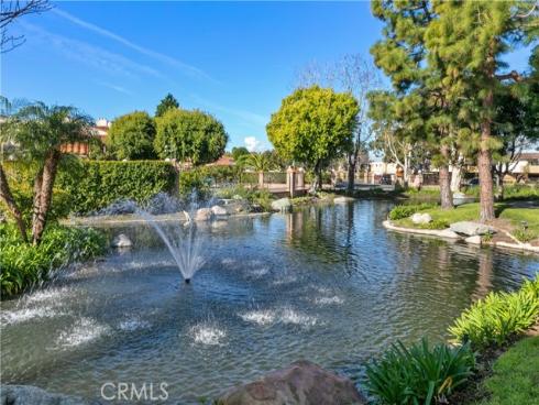 16581  Grunion Lane  204 , Huntington Beach, CA