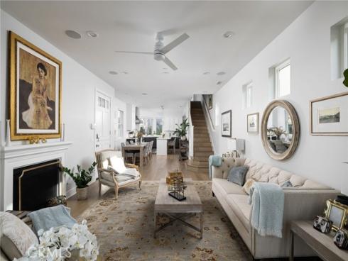 428  7th  , Huntington Beach, CA