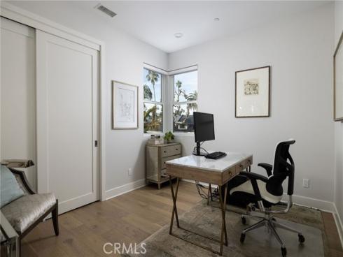 428  7th  , Huntington Beach, CA