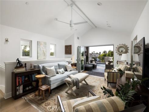 428  7th  , Huntington Beach, CA