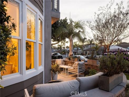 428  7th  , Huntington Beach, CA