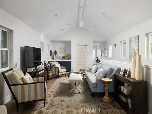 428  7th  , Huntington Beach, CA