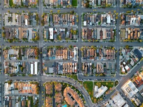 428  7th  , Huntington Beach, CA