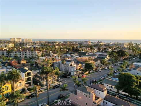 428  7th  , Huntington Beach, CA