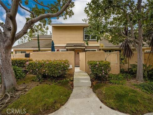 19081  Flagship Cir  , Huntington Beach, CA