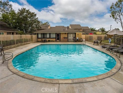 19081  Flagship Cir  , Huntington Beach, CA