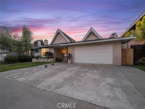 17341  Almelo   Lane, Huntington Beach, CA