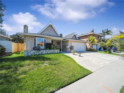 17341  Almelo   Lane, Huntington Beach, CA