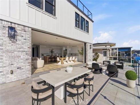 17007  Edgewater   Lane, Huntington Beach, CA