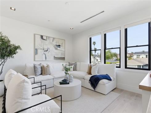 17007  Edgewater   Lane, Huntington Beach, CA