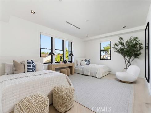 17007  Edgewater   Lane, Huntington Beach, CA