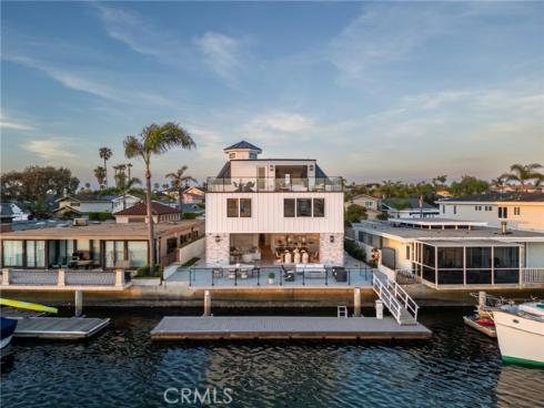 17007  Edgewater   Lane, Huntington Beach, CA