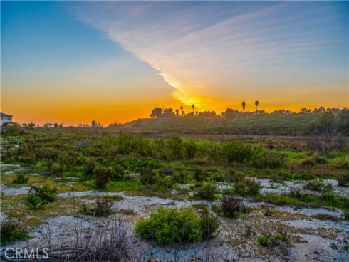 17352  Eucalyptus   Lane, Huntington Beach, CA