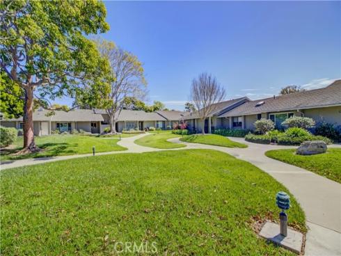 8932  Biscayne  1320-C  Court, Huntington Beach, CA