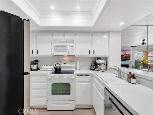 1200  Pacific Coast  106  Highway, Huntington Beach, CA