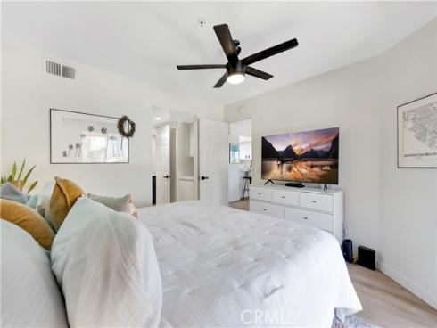 1200  Pacific Coast  106  Highway, Huntington Beach, CA