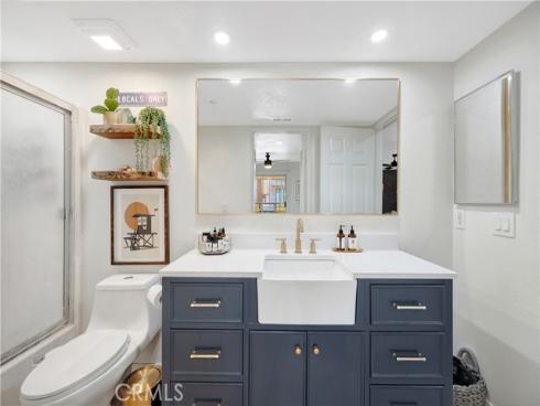 1200  Pacific Coast  106  Highway, Huntington Beach, CA