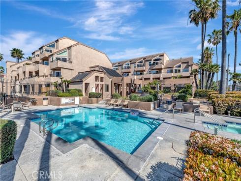 1200  Pacific Coast  106  Highway, Huntington Beach, CA