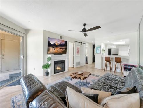 1200  Pacific Coast  106  Highway, Huntington Beach, CA