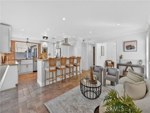 20261  Lighthouse  , Huntington Beach, CA