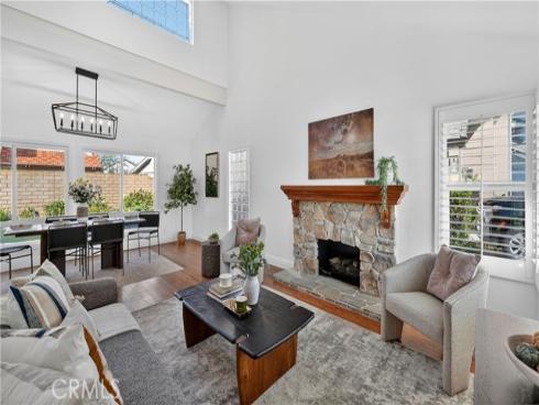 20261  Lighthouse  , Huntington Beach, CA