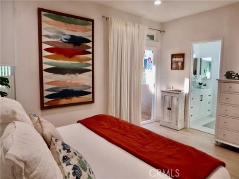 4561  Warner  101 , Huntington Beach, CA