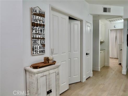 4561  Warner  101 , Huntington Beach, CA