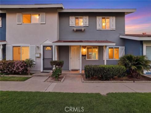 19774  Cambridge   Lane, Huntington Beach, CA