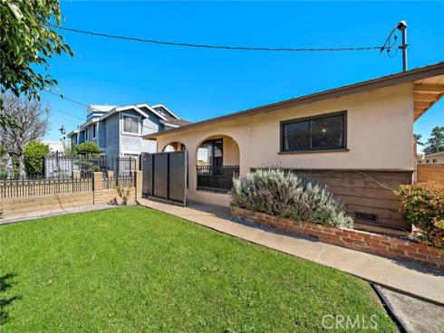 17162  Elm   Lane, Huntington Beach, CA