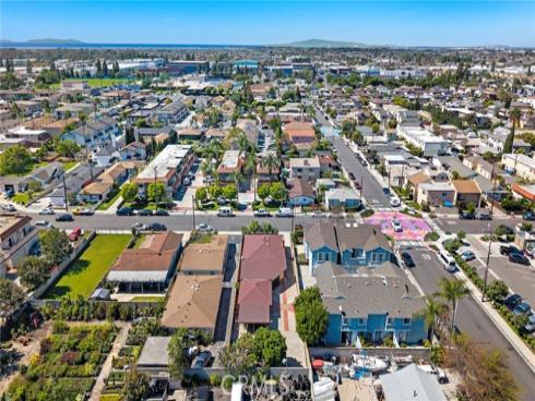 17162  Elm   Lane, Huntington Beach, CA