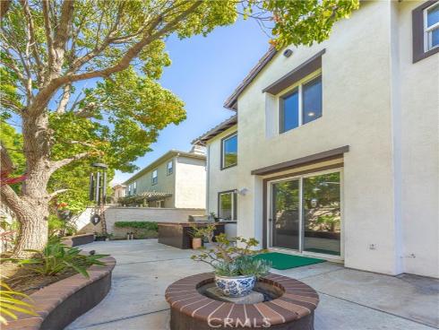 18571  Amalia  , Huntington Beach, CA