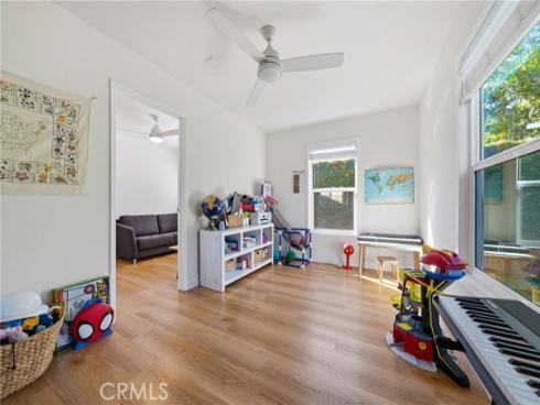 17571  Wrightwood   Lane, Huntington Beach, CA